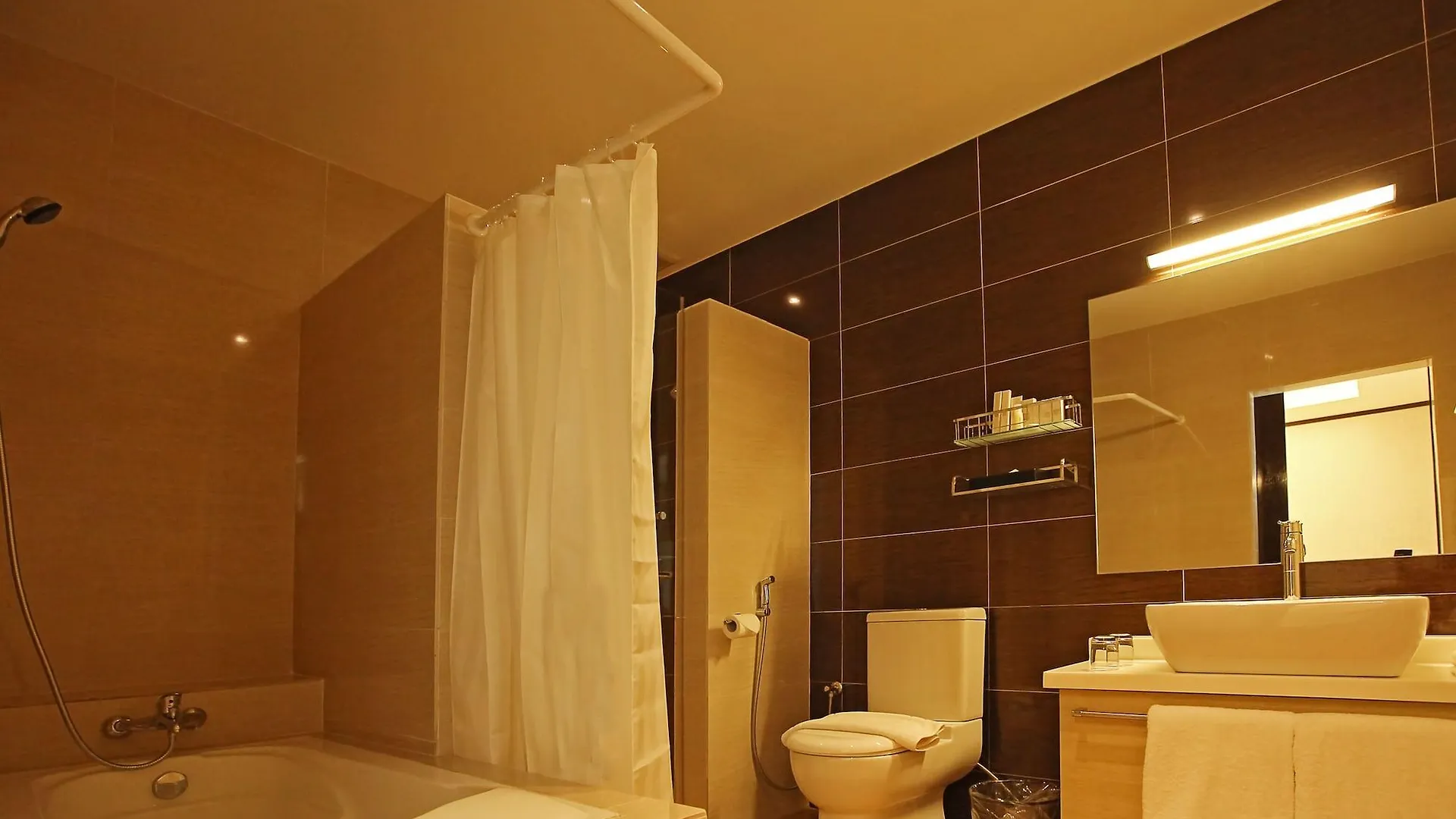 Hotel Casuarina@Meru Ipoh